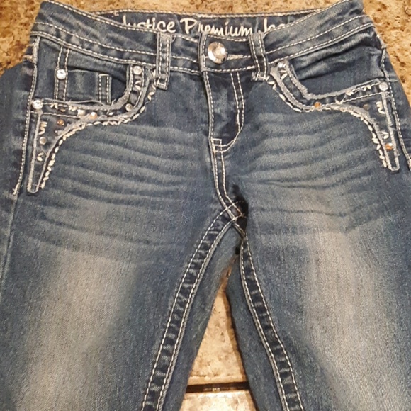 Jeans - Picture 1 of 3